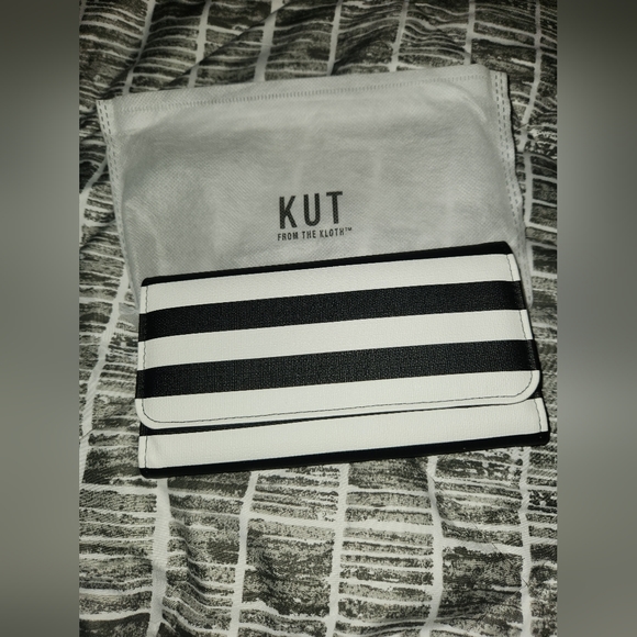 Kut from the kloth black and white striped wallet with Dust Bag - Picture 4 of 11